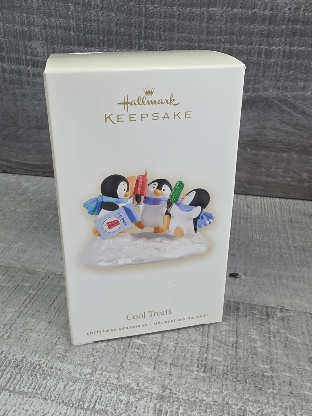 Hallmark Keepsake Cool Treats 2008 Ornament Ice Pops Friends Snow Penguins g50